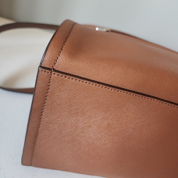 Marc Jacobs Satchel/Crossbody "LIKE NEW" - Picture 9 of 16